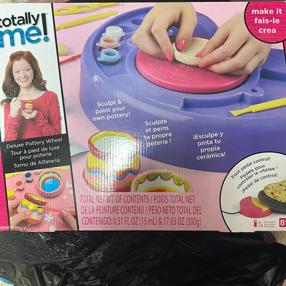 Brand new pottery wheel kit for kids